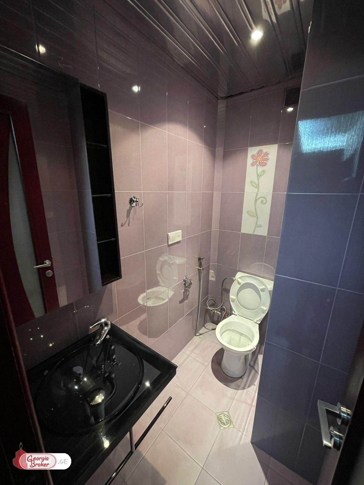 nearly repaired 3-room apartment for sale